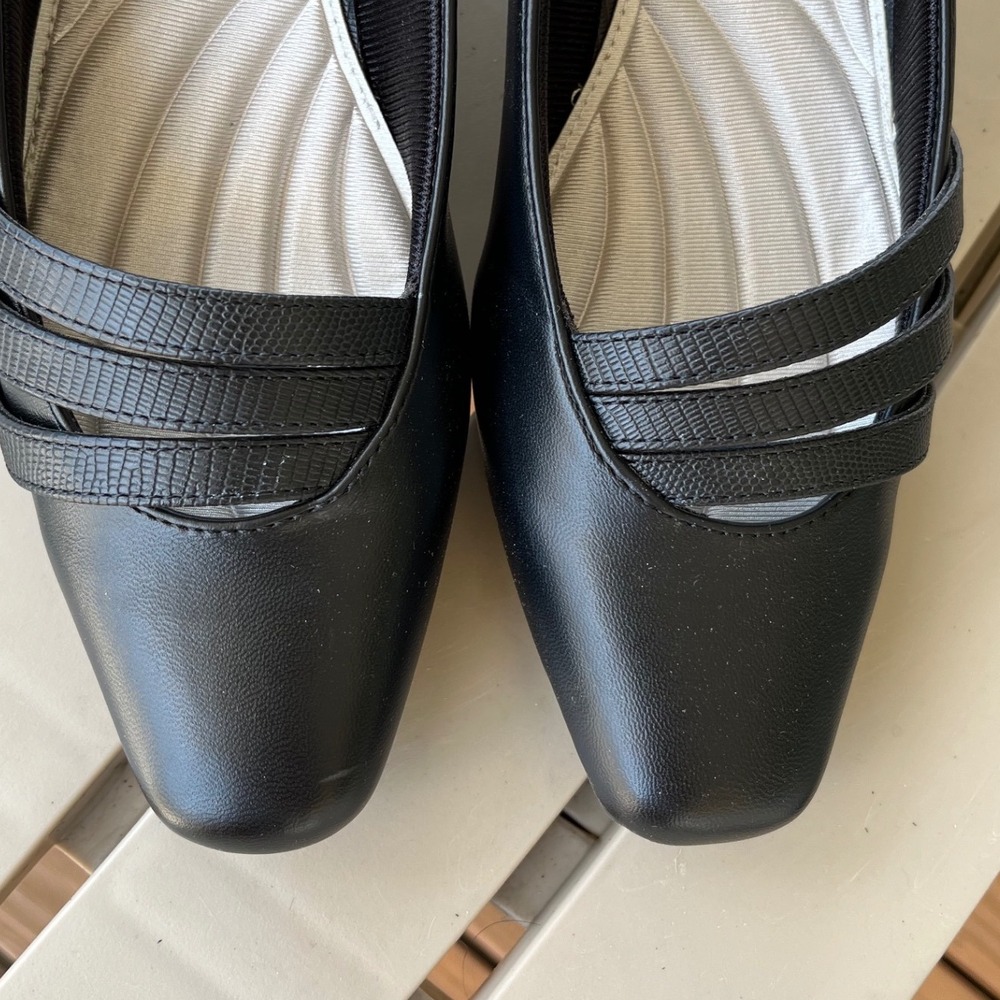 Easy Street Entice Black Asymmetrical Square Toe Pumps Heels Women's 6N NWB - Picture 9 of 12